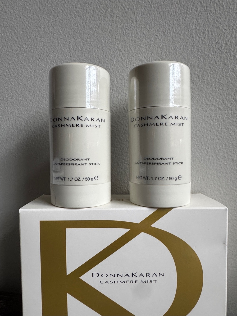 NEW Donna Karan Cashmere Mist Deodorant (1 only)